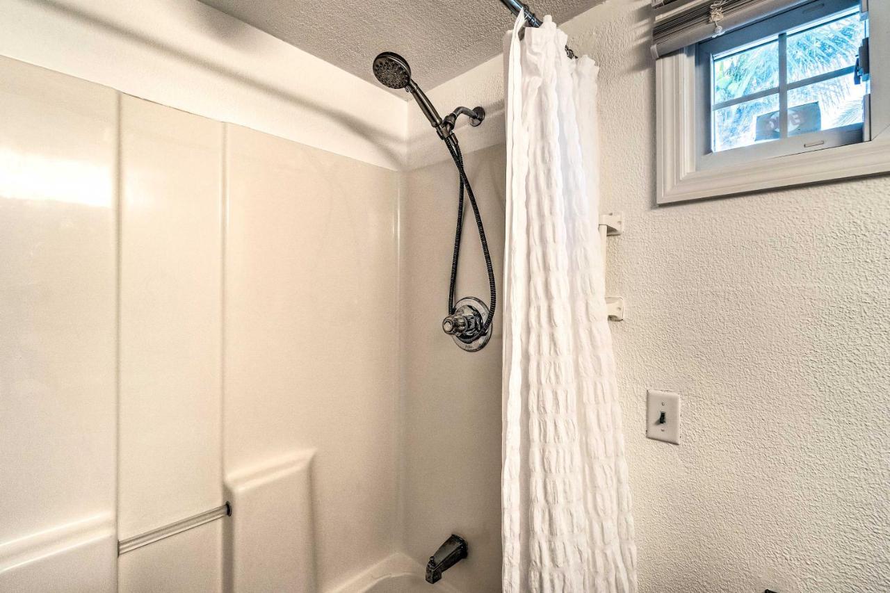 Tropical Port Charlotte Cottage - Walk To Bay! Εξωτερικό φωτογραφία